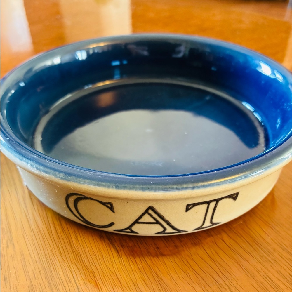 Blue and Beige Denby Ceramic Cat Bowl - Stylish Stoneware Pet Dish
